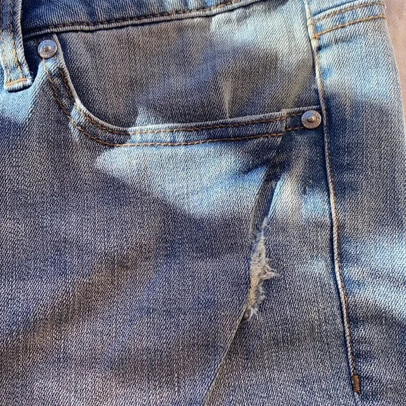 Women’s Seven weekend jean short